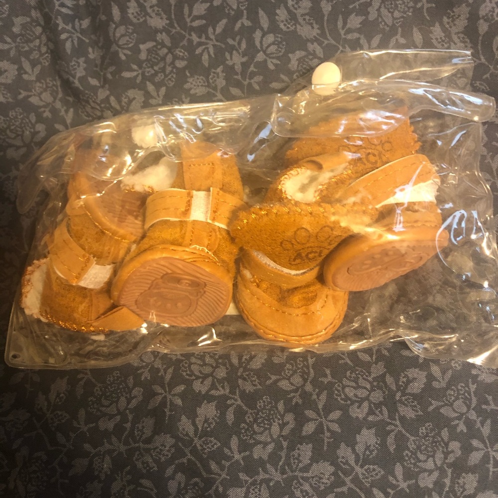 XXS Insulated Dog Snow Boots, never used